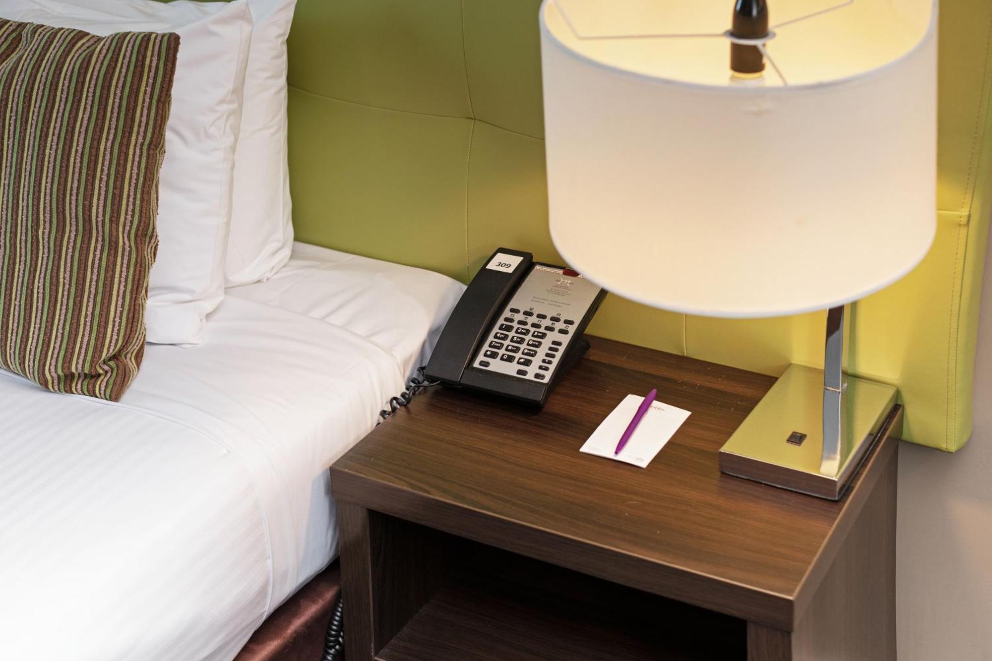 Mercure Melbourne Кэролайн Спрингс Экстерьер фото