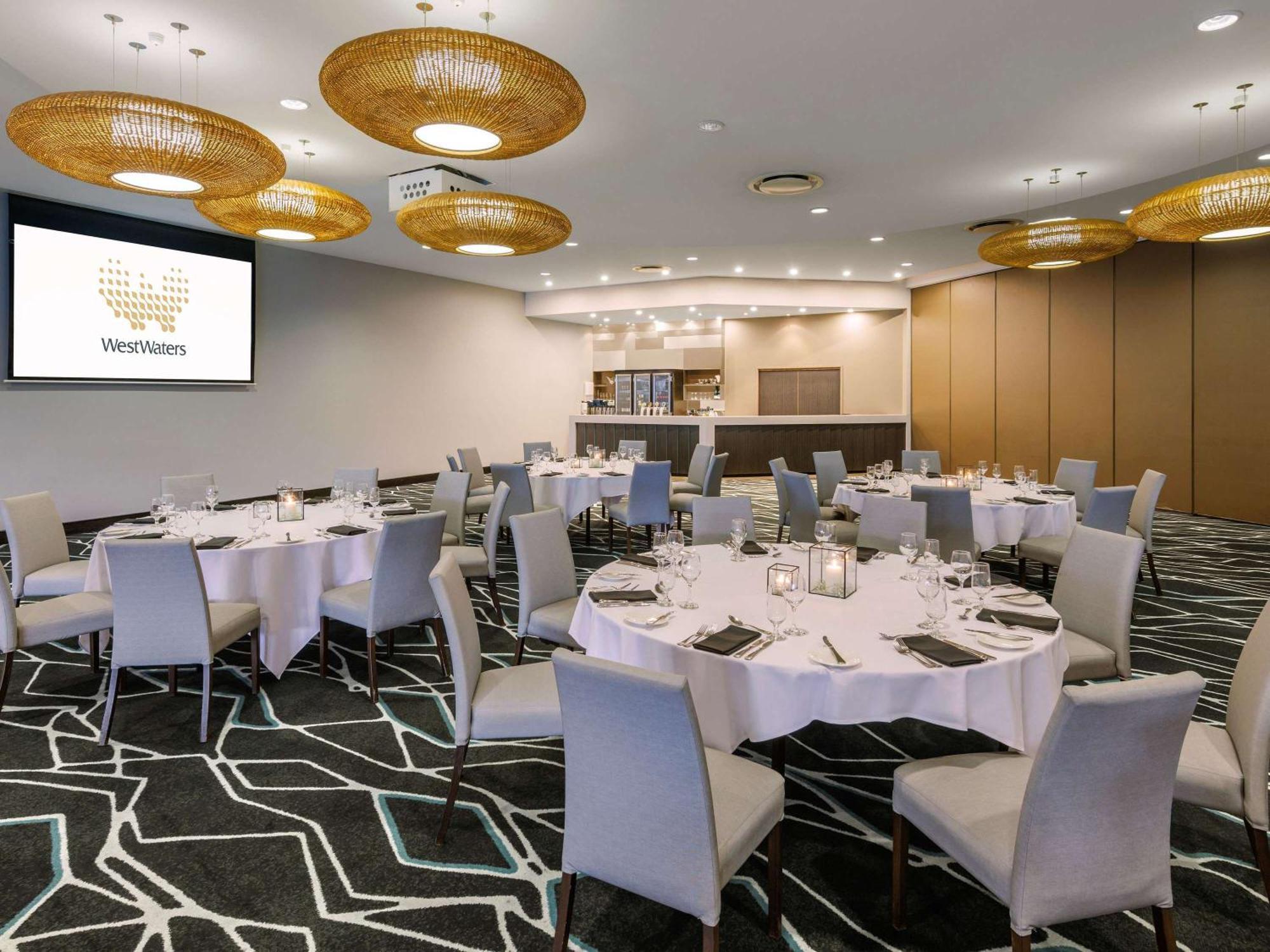 Mercure Melbourne Кэролайн Спрингс Экстерьер фото